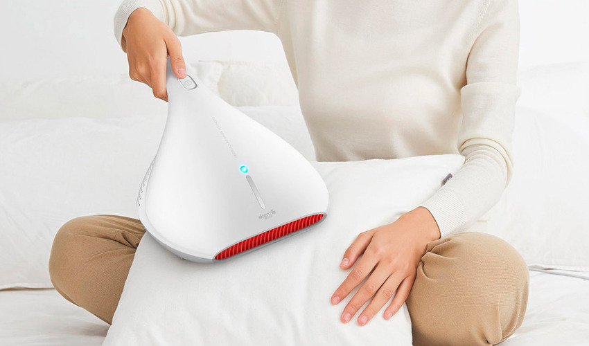 Deerma Handheld Anti-mite Vacuum Cleaner