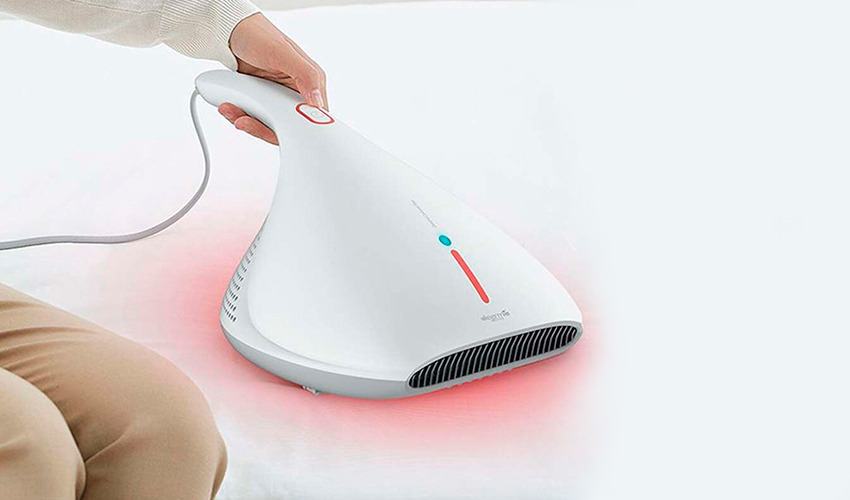 Deerma Handheld Anti-mite Vacuum Cleaner