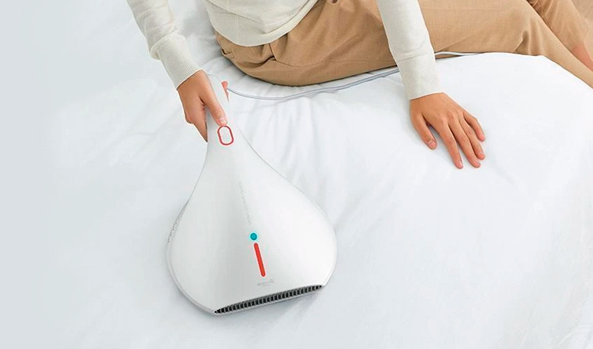 Deerma Handheld Anti-mite Vacuum Cleaner